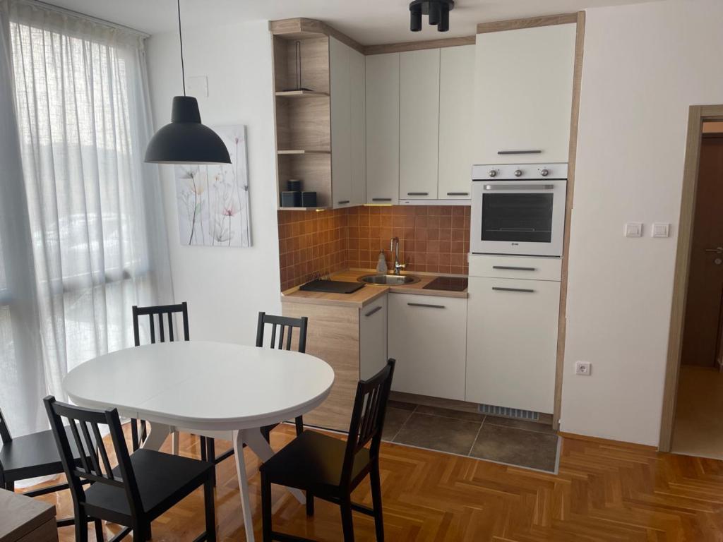 12 Jelena Anzujska Apartment *